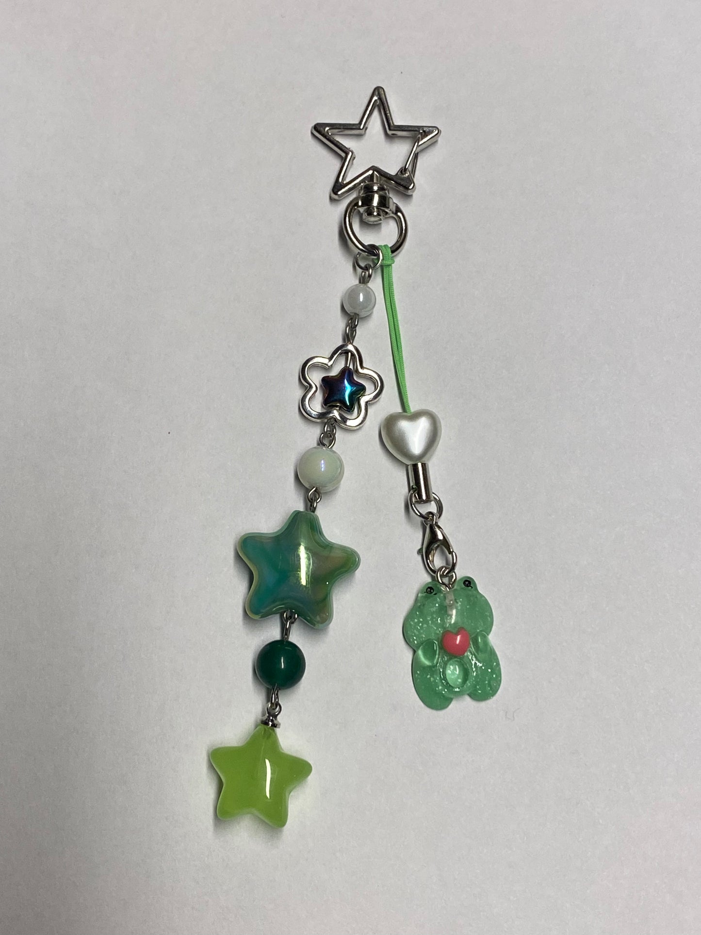 Green frog in the stars - Keychain
